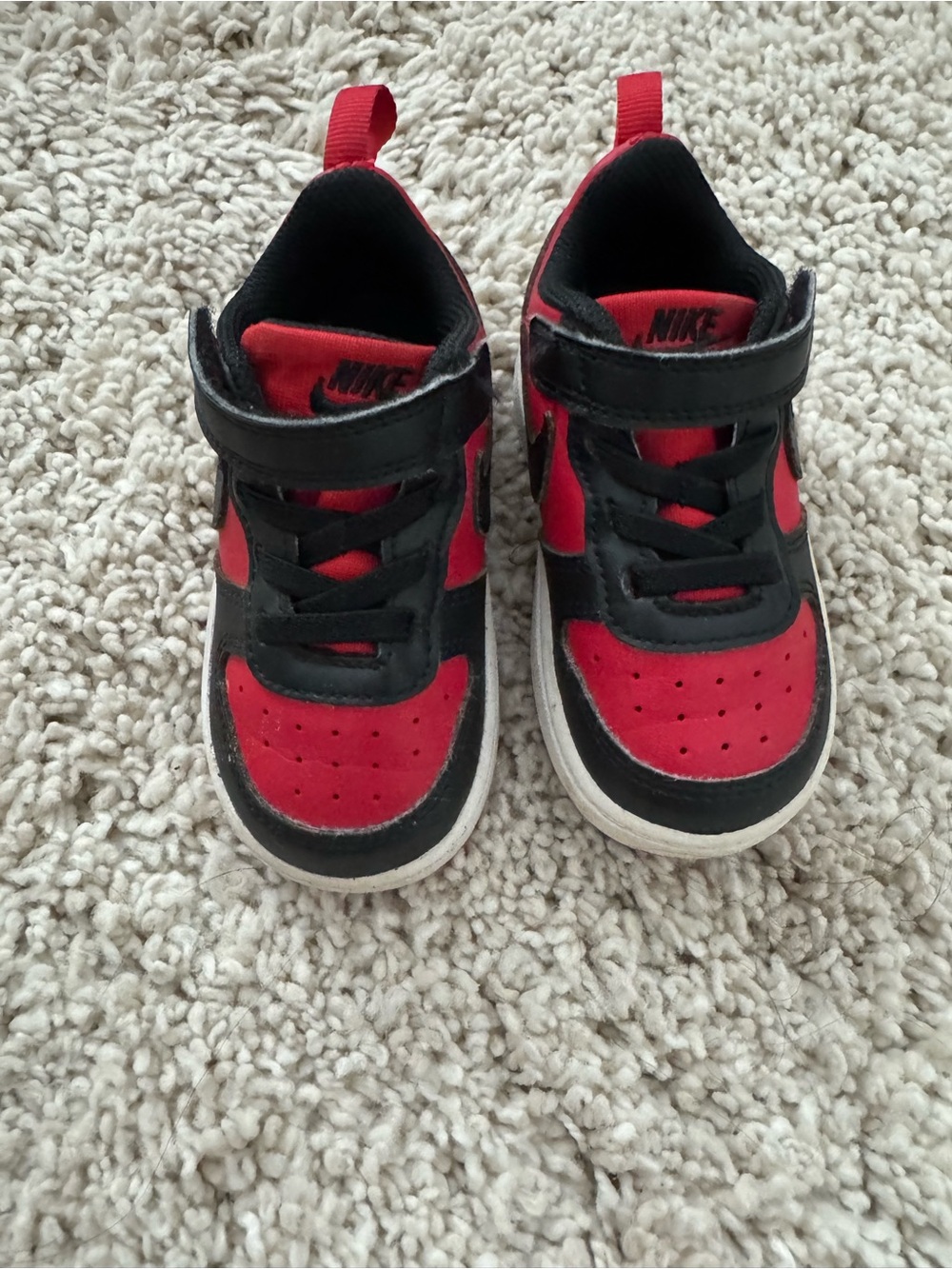 Nike Kids Red and Black Hook-and-Loop Sneakers